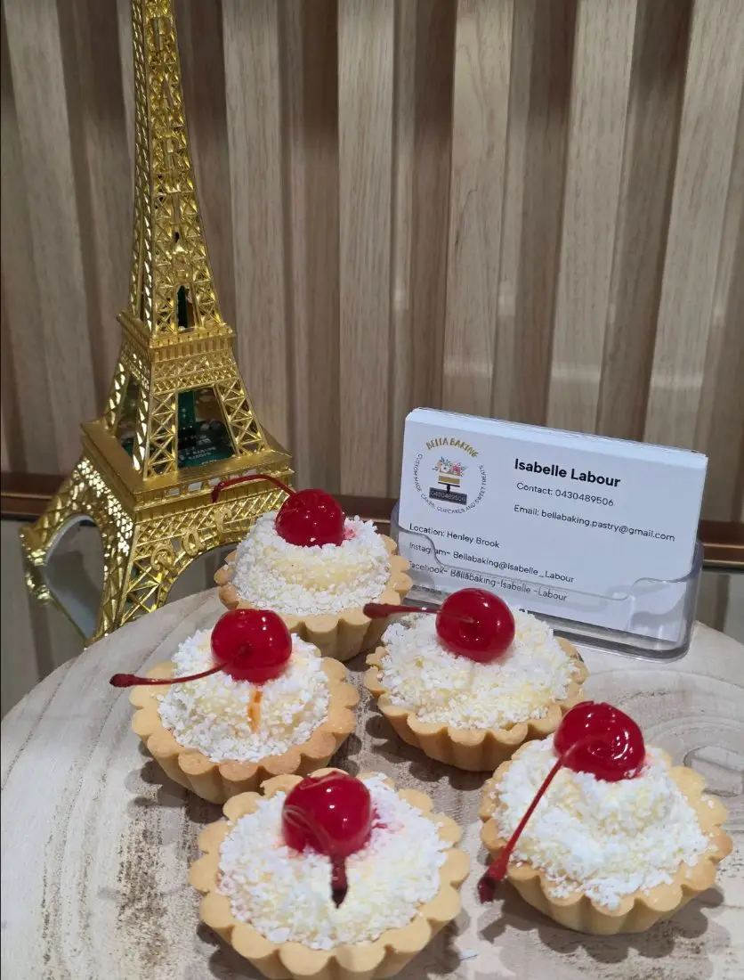 Puis D'amour (creme Patissiere with Soft Tartlet)